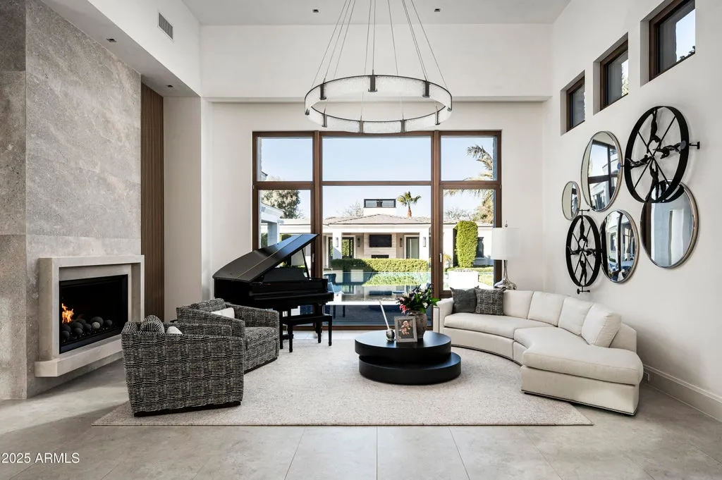 Single-Level Paradise Valley Estate With a Private Fitness Building and Six-Car Garage Lists for $23,250,000 3 6540 E CHOLLA Drive Paradise Valley AZ03