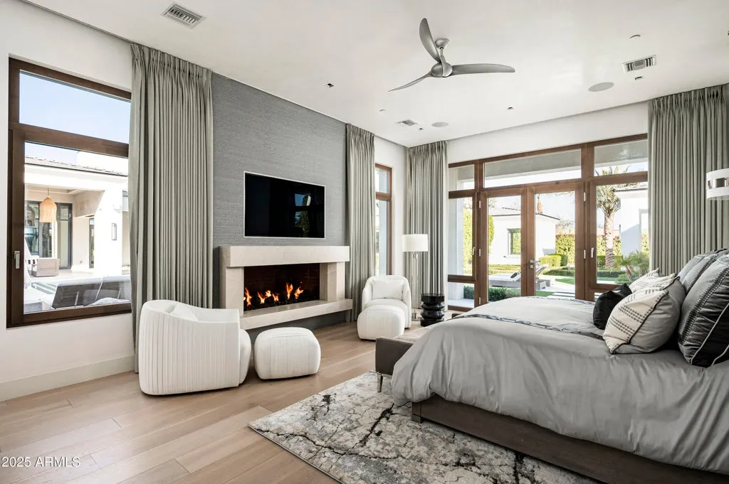 Single-Level Paradise Valley Estate With a Private Fitness Building and Six-Car Garage Lists for $23,250,000 14 6540 E CHOLLA Drive Paradise Valley AZ20