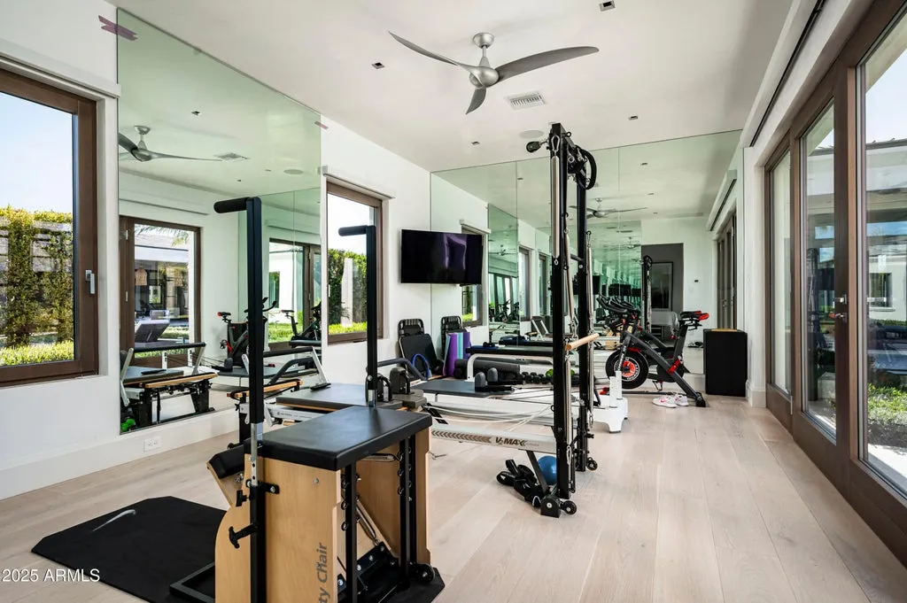 Single-Level Paradise Valley Estate With a Private Fitness Building and Six-Car Garage Lists for $23,250,000 19 6540 E CHOLLA Drive Paradise Valley AZ32