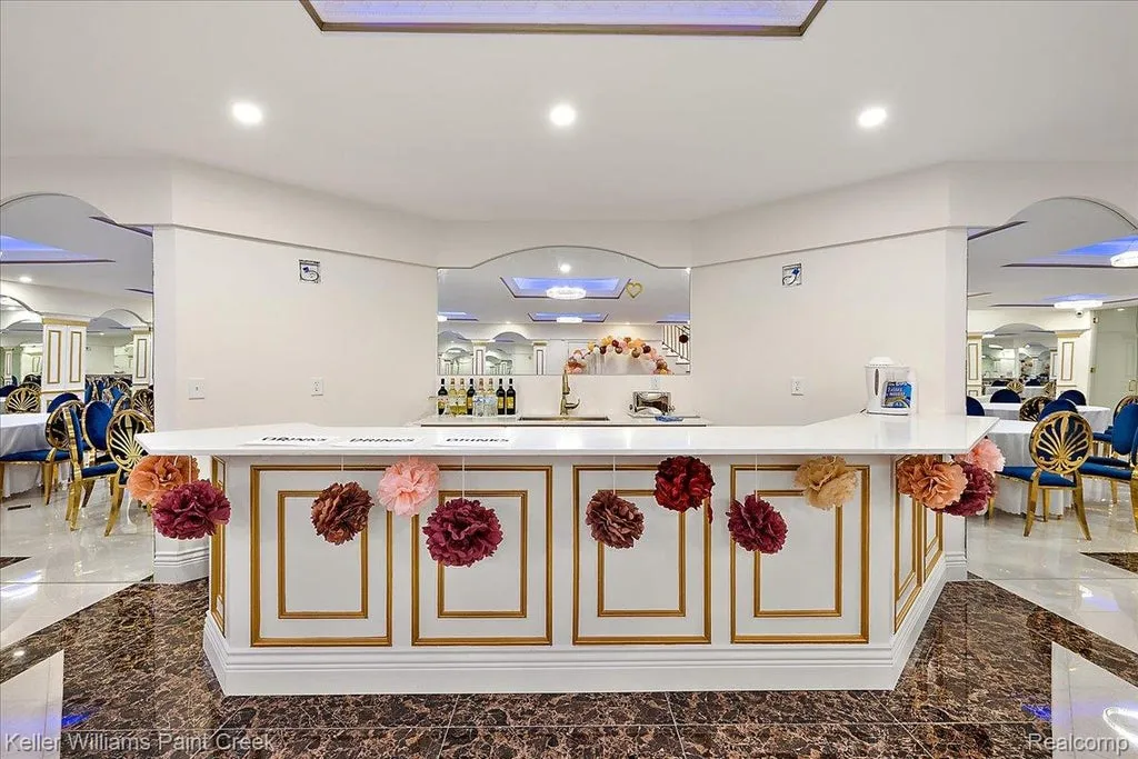 Sprawling Michigan Lakefront Estate With 15 Bedrooms, an Indoor Pool and 13-Car Garage Asks $7,500,000 15 68050 Hillside Lane Washington MI 4809574