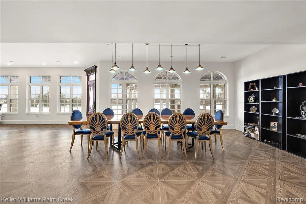 Sprawling Michigan Lakefront Estate With 15 Bedrooms, an Indoor Pool and 13-Car Garage Asks $7,500,000 18 68050 Hillside Lane Washington MI 4809580