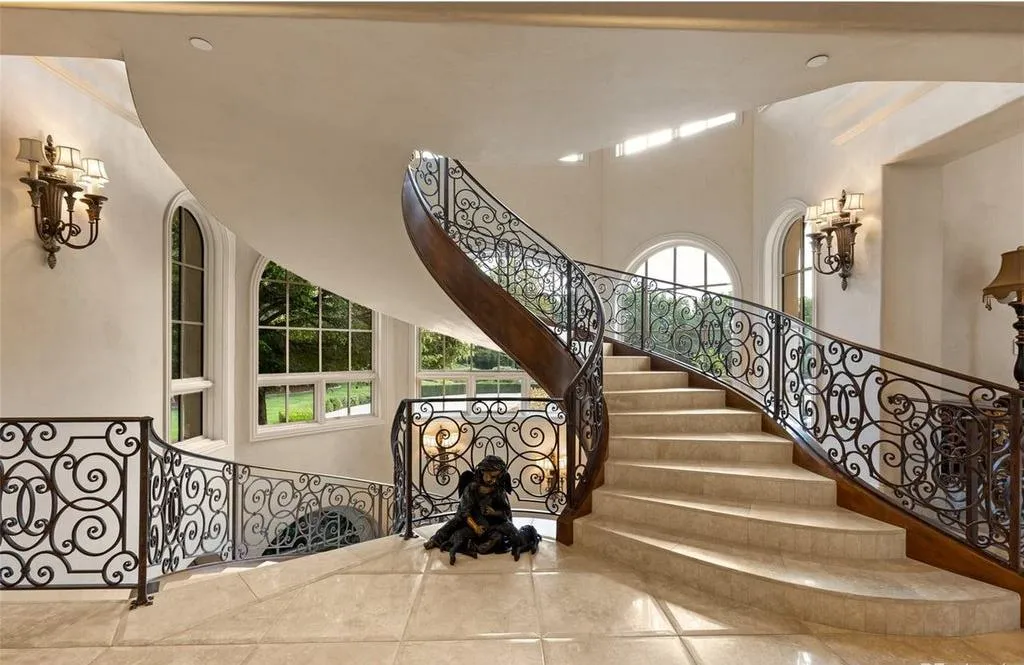 Sprawling Colorado Estate With a Private Recording Studio and Equestrian Facilities Lists for $14,000,000 10 6965 S Polo Ridge Drive Littleton CO 8012822