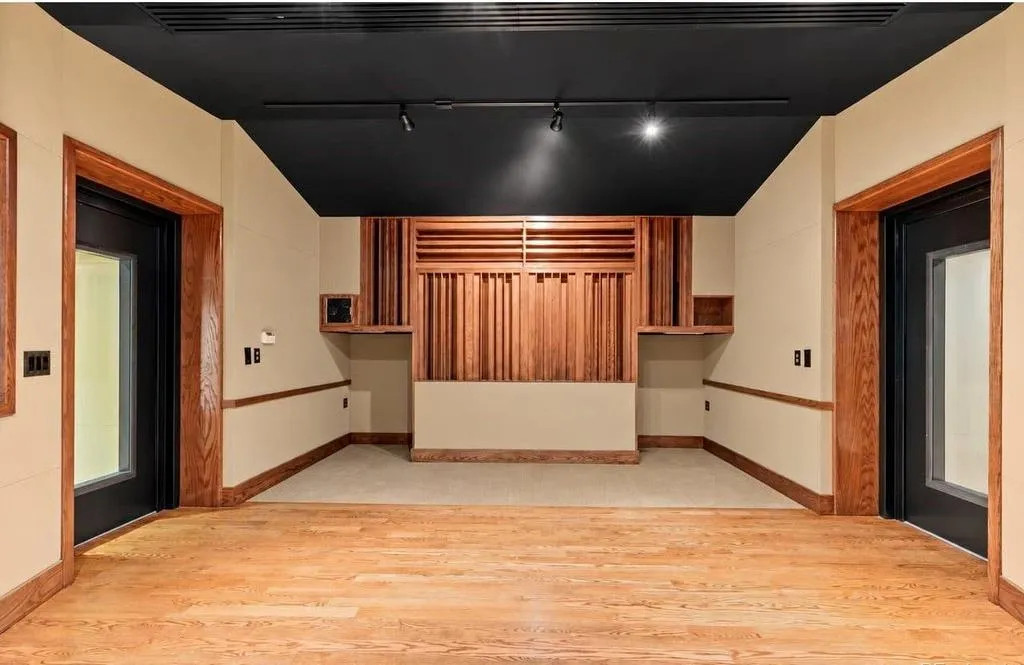 Sprawling Colorado Estate With a Private Recording Studio and Equestrian Facilities Lists for $14,000,000 26 6965 S Polo Ridge Drive Littleton CO 8012837