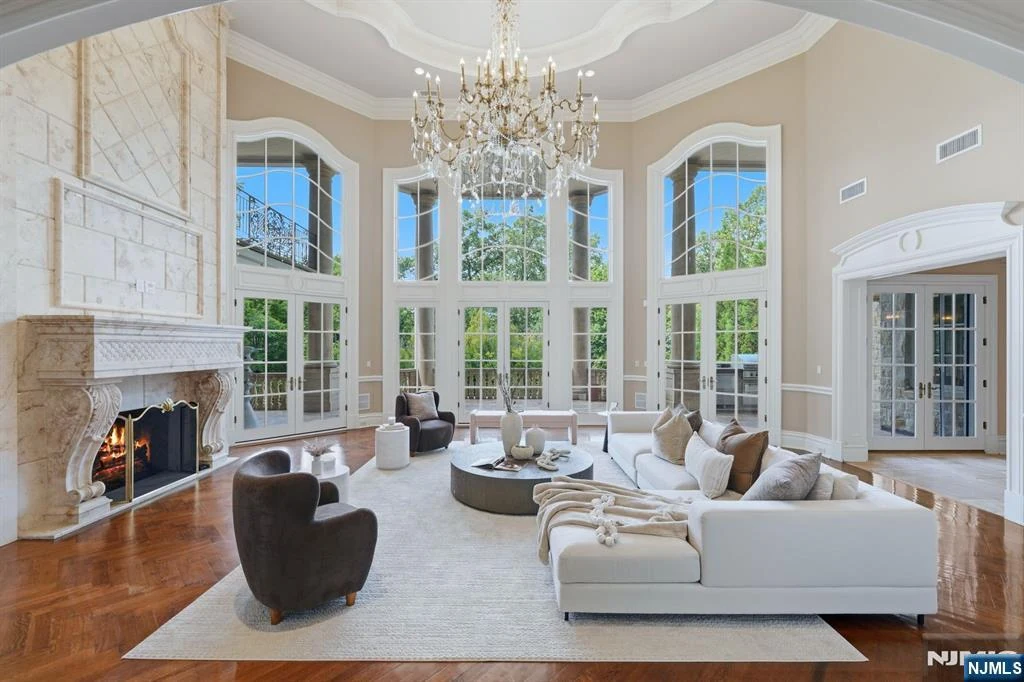 7 Buckingham Drive – Soaring Great Room Soaring Great Room at 7 Buckingham Drive, Alpine, New Jersey
