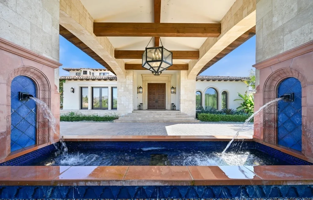 7029 Las Colinas Fountain Entry Courtyard 7029 Las Colinas Fountain Entry Courtyard