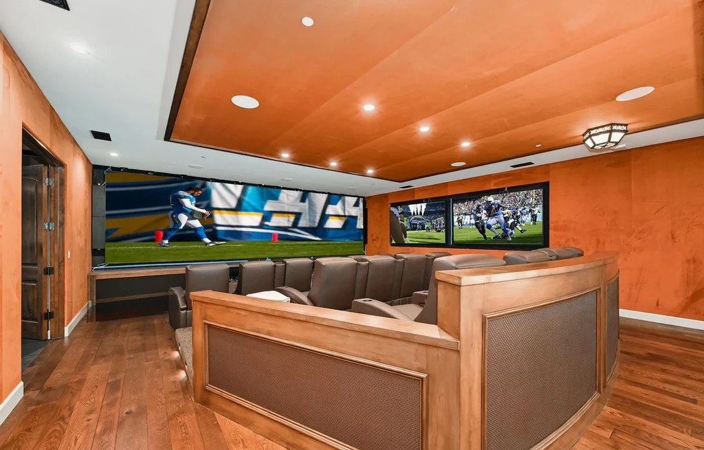 7029 Las Colinas Home Cinema 7029 Las Colinas Home Cinema