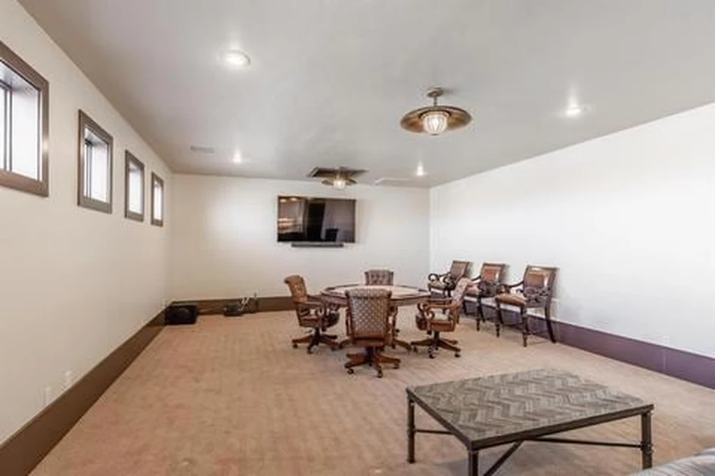 8009 FM 2641 – Guest Game Room Guest Game Room at 8009 FM 2641, Shallowater, Texas