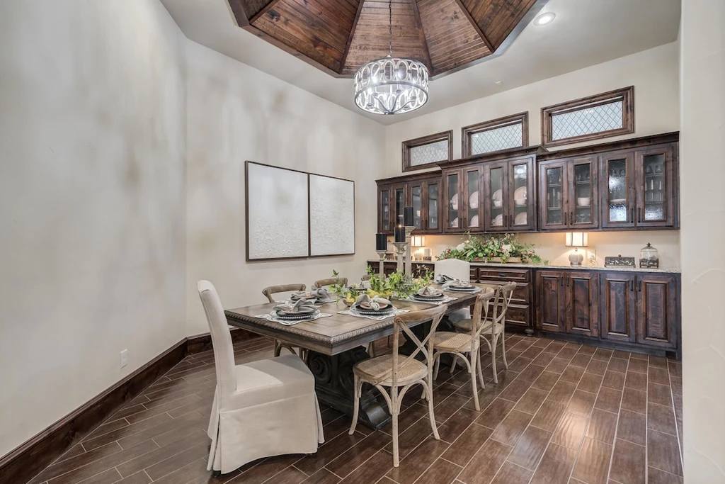 8009 FM 2641 – Pinwheel Ceiling Dining Room Pinwheel Ceiling Dining Room at 8009 FM 2641, Shallowater, Texas