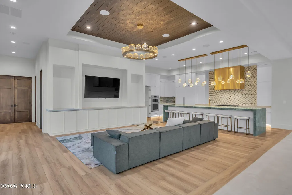 Extraordinary Utah Mountain Estate With a Hydraulic-Floor Pool That Transforms Into a Ballroom Lists for $13,950,000 6 867 S Summit Creek Dr Woodland Hills UT07
