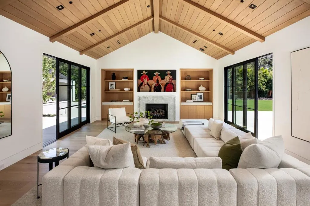 Newly Built Atherton Estate With a Private Chef’s Kitchen and Poolside Cabana Goes Pending at $27,800,000 5 97 Santiago Ave Atherton CA 9402705